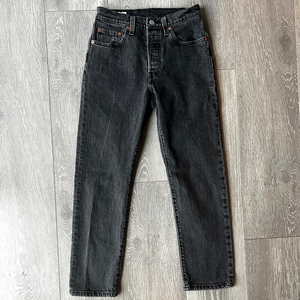 Levi’s 501 Black Wash Straight Leg Jeans Button Fly 24x26